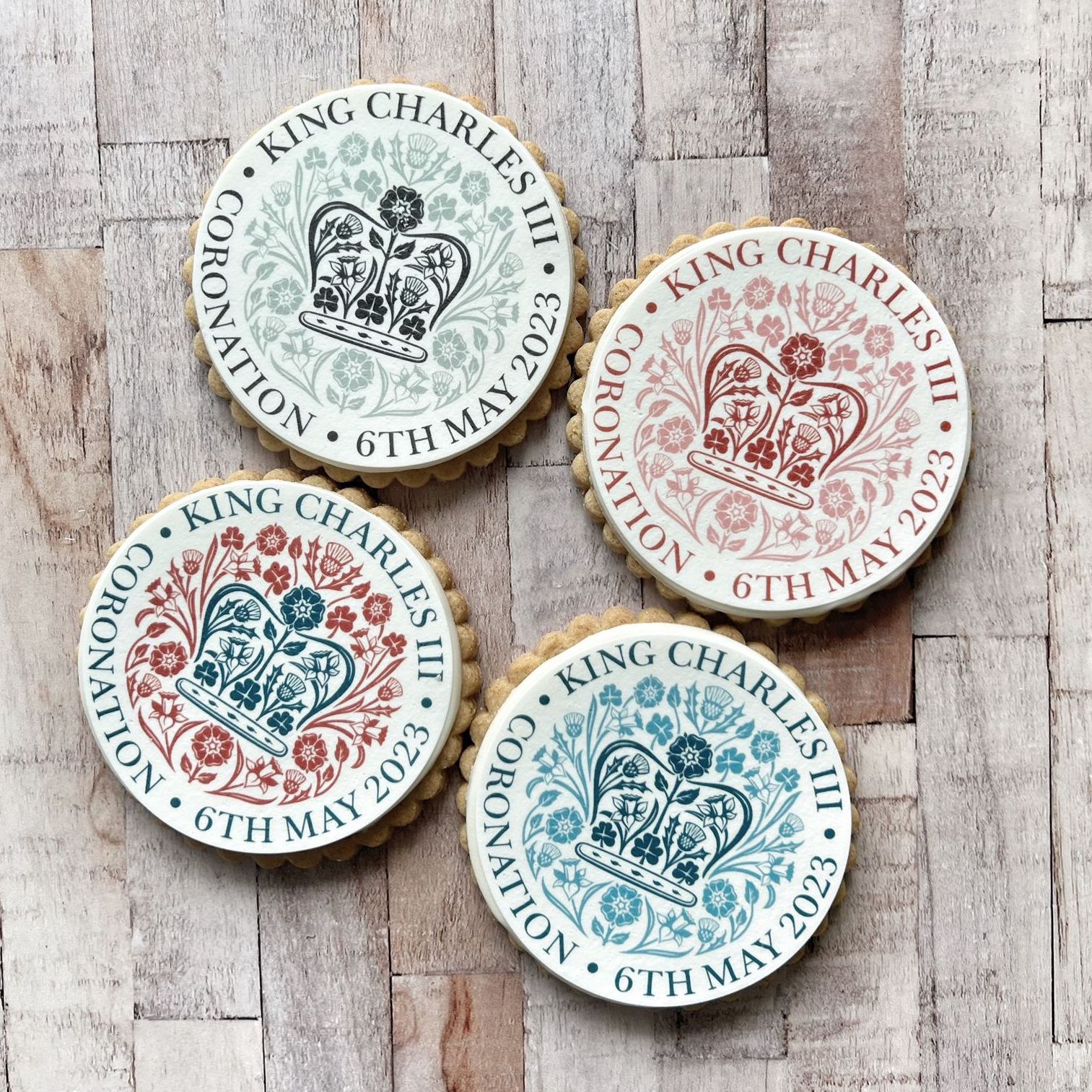 King's Coronation Official Emblem Individually Wrapped Biscuits