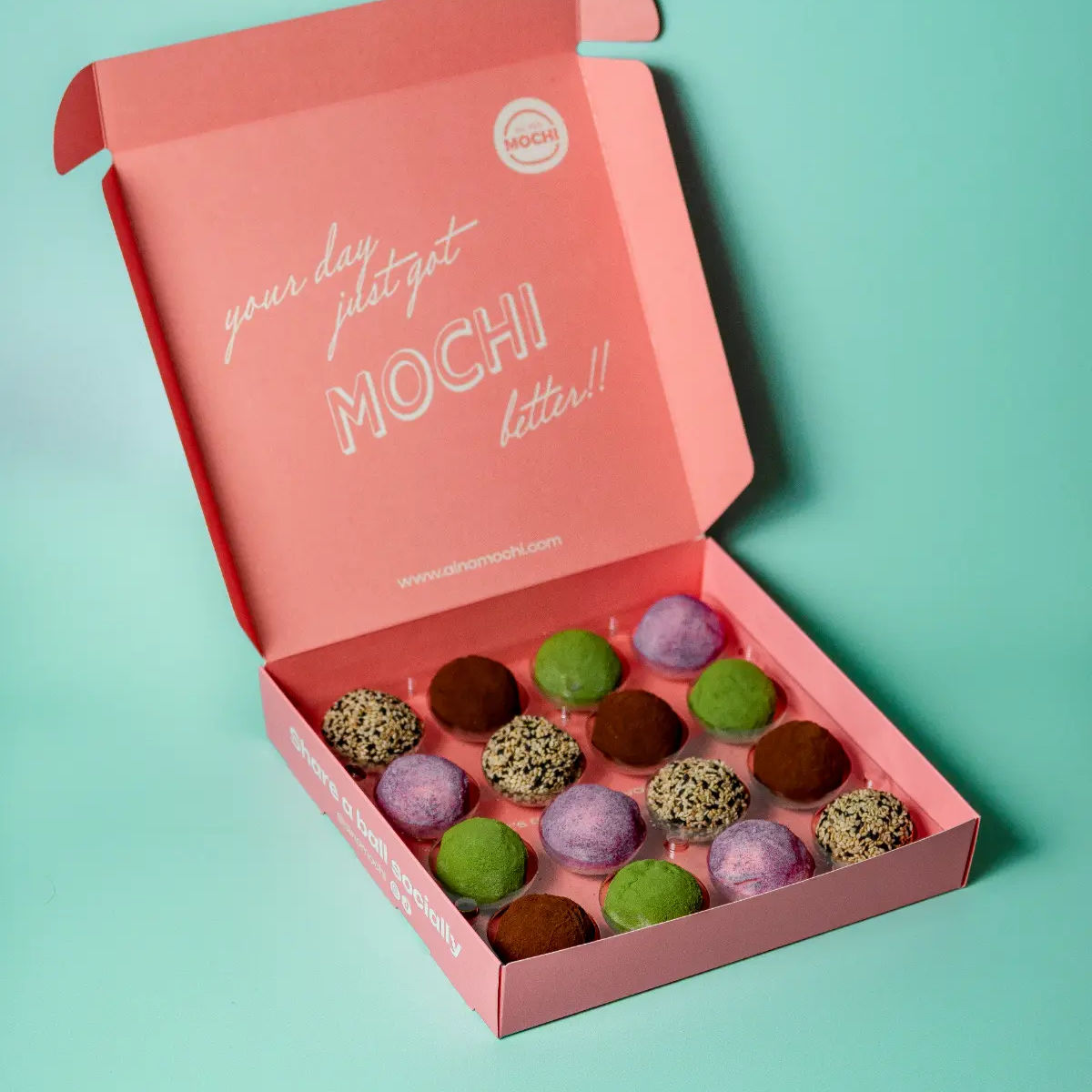 Ultimate Vegan Mochi Gift Box - Yumbles.com
