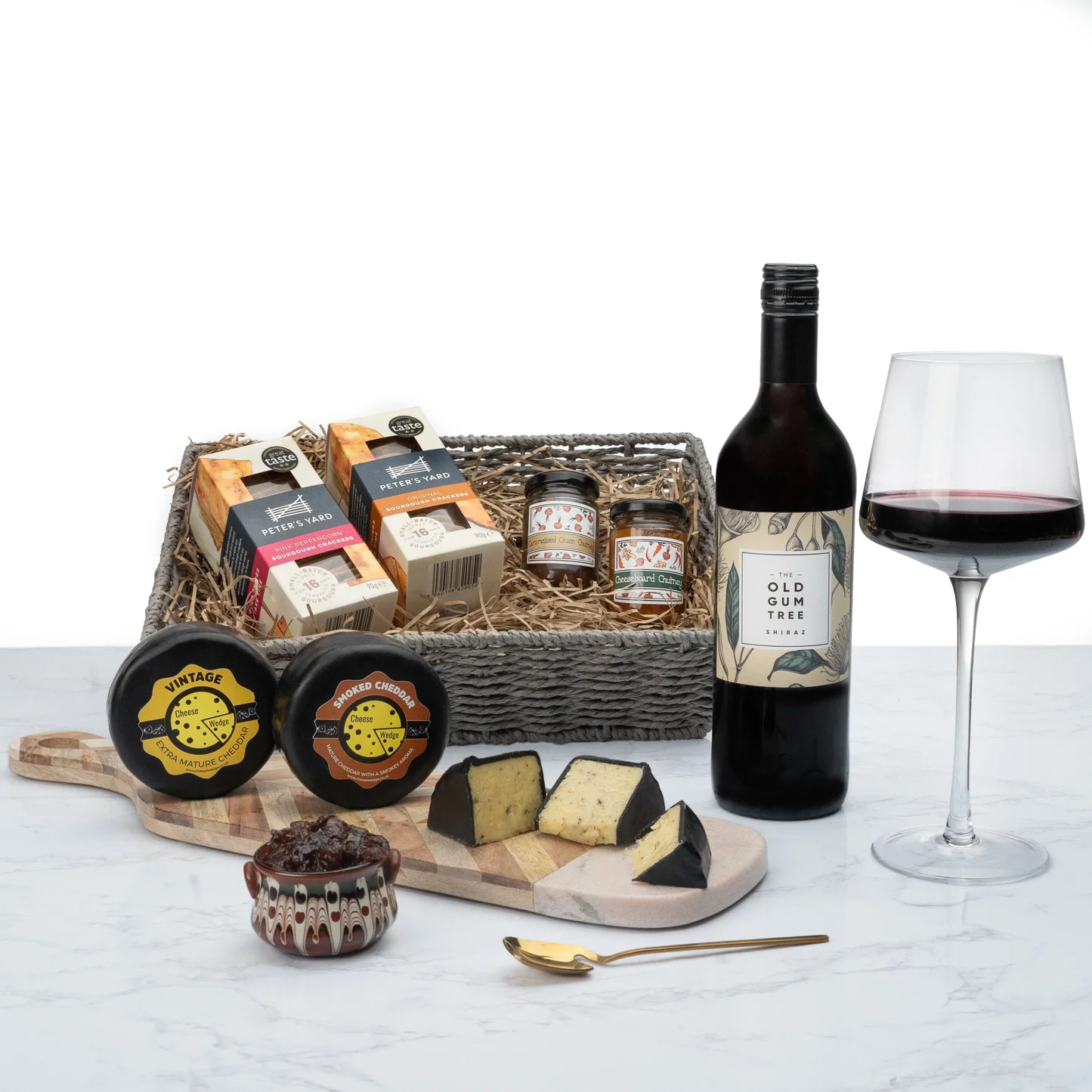 Cheddar Cheese and Red Wine Gift Basket - Yumbles.com