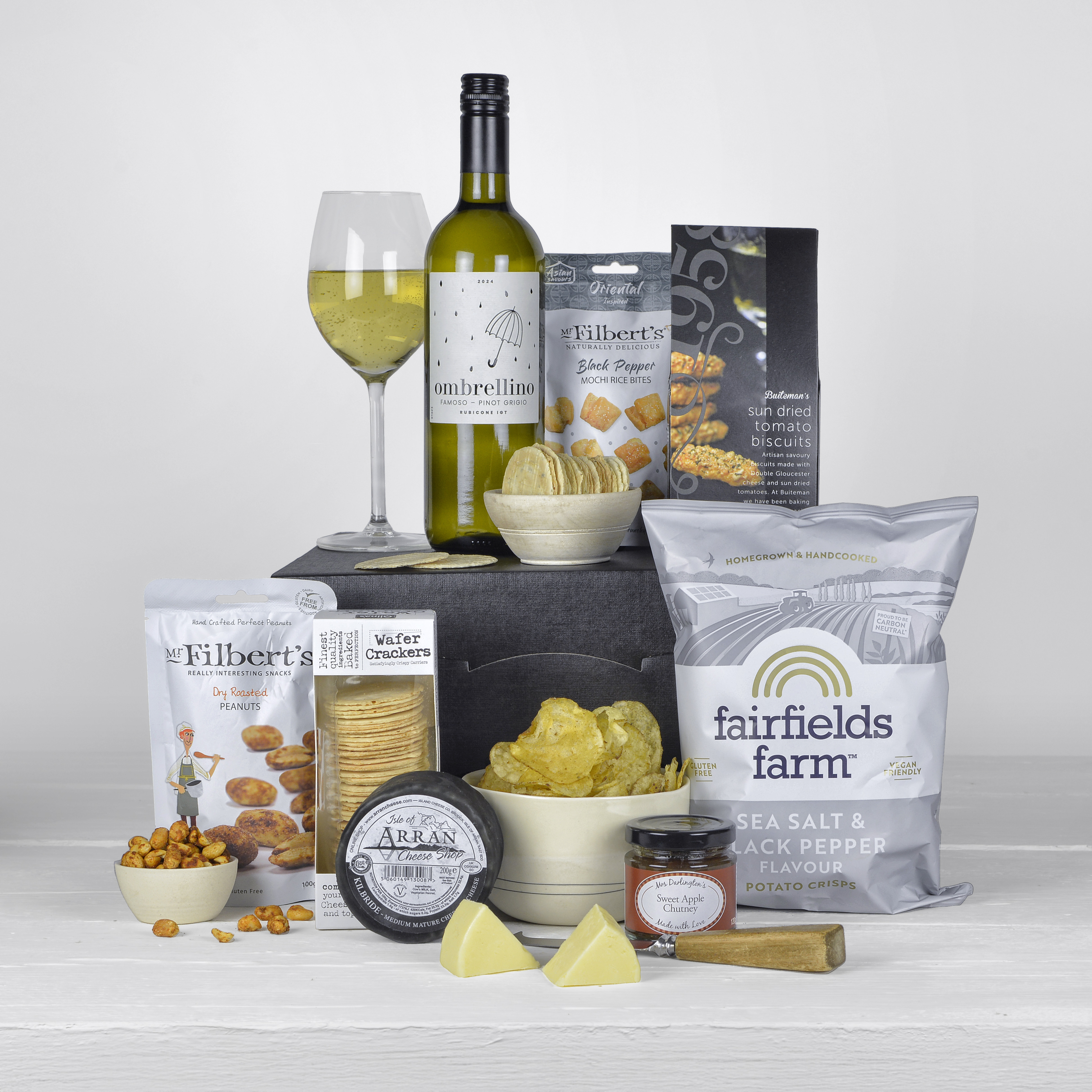 Wine and Cheese Hamper - Yumbles.com