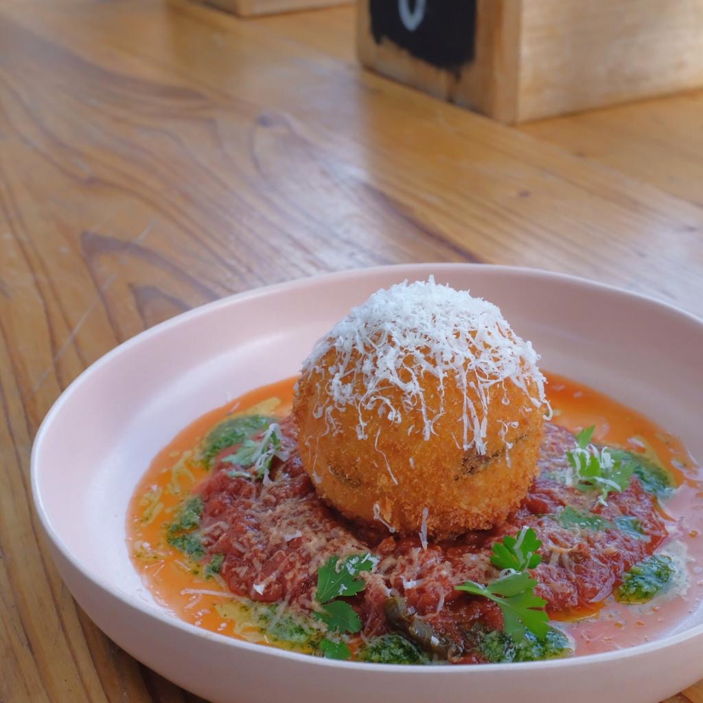 Nduja Saffron and Mozzarella Arancini - Box of 6 - Yumbles.com