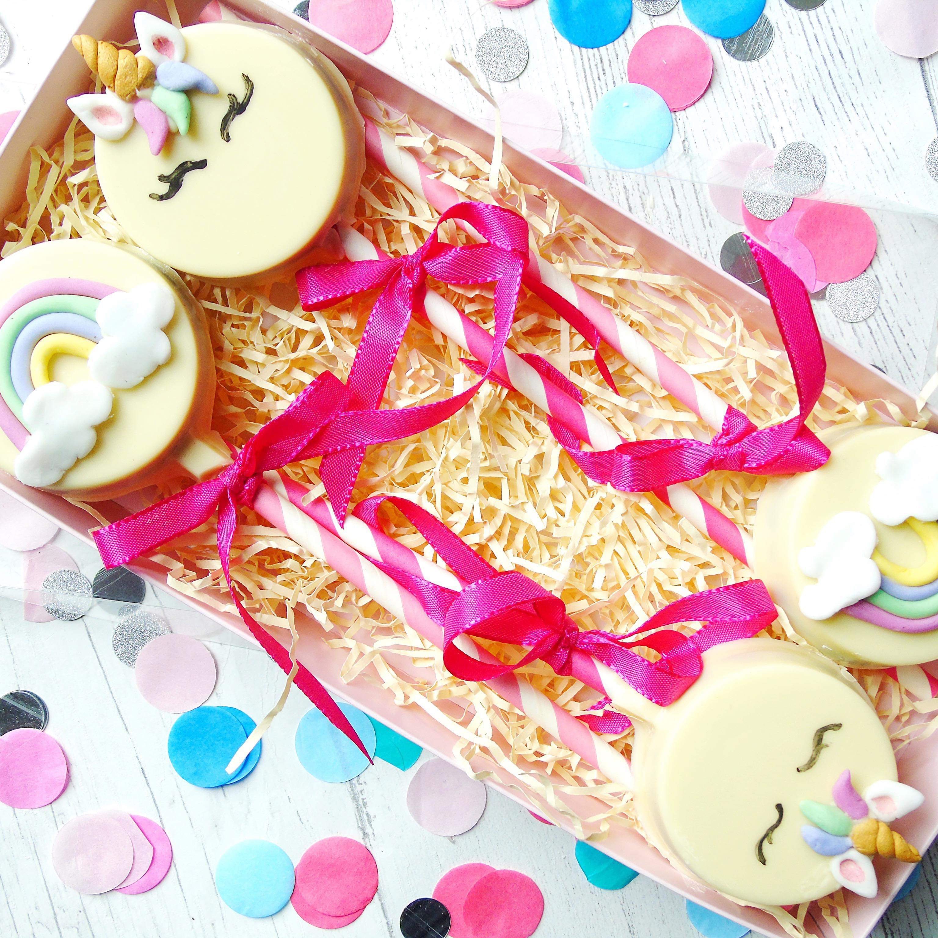 Unicorn \u0026 Rainbow Cakesicles (Set of 4)