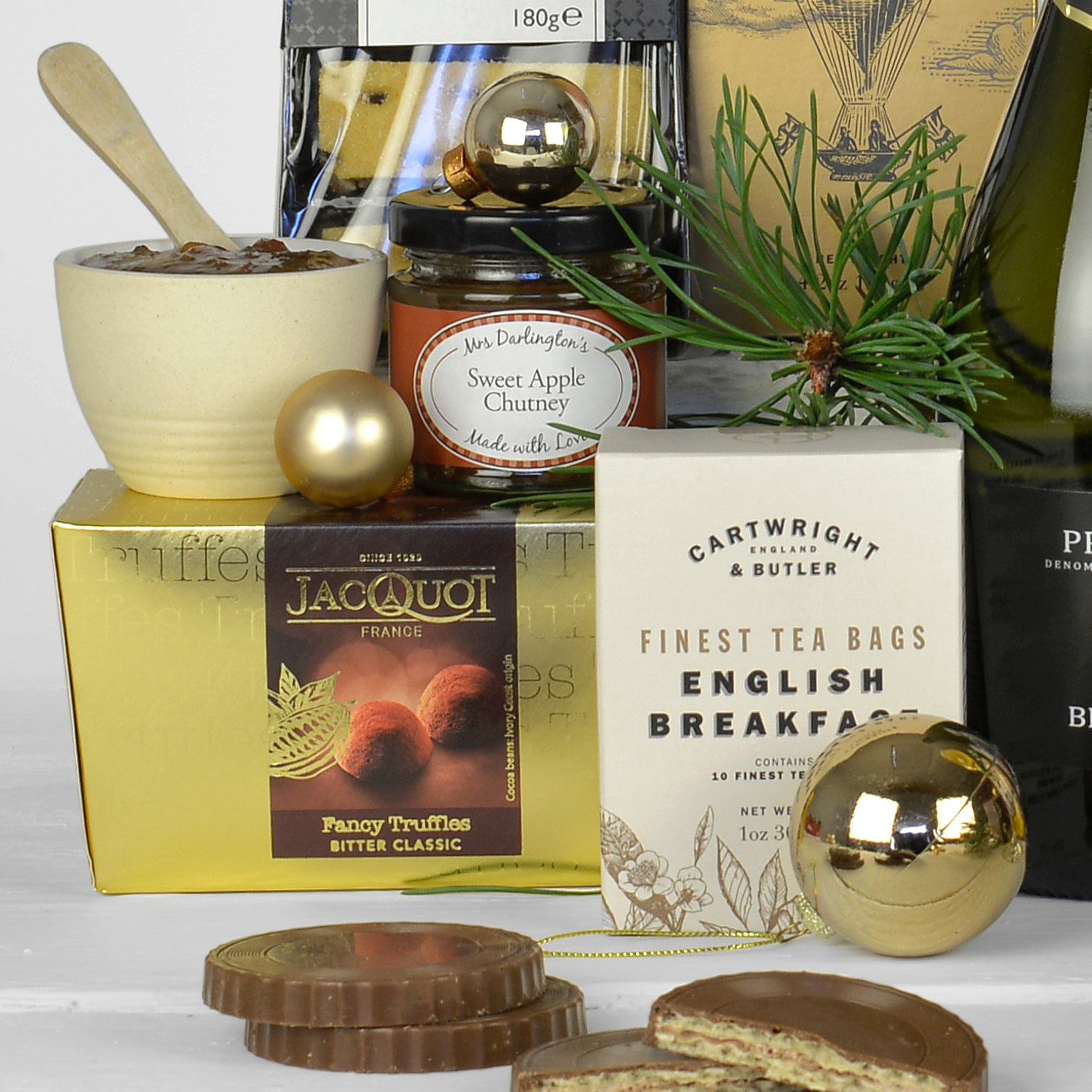 Merry Christmas Gift Box Luxury Christmas Hamper - Yumbles.com