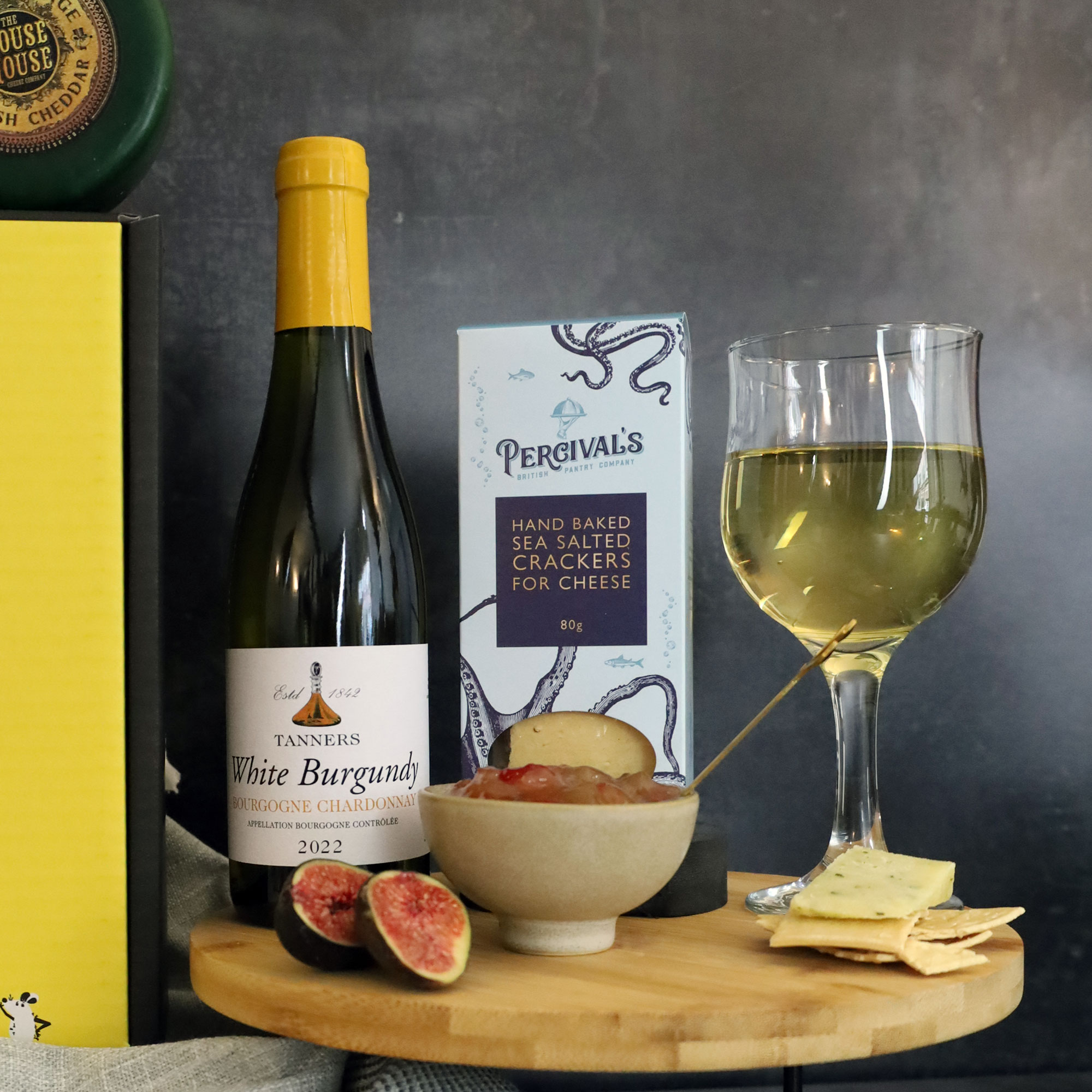 Classic White Wine & Cheese Hamper - Yumbles.com