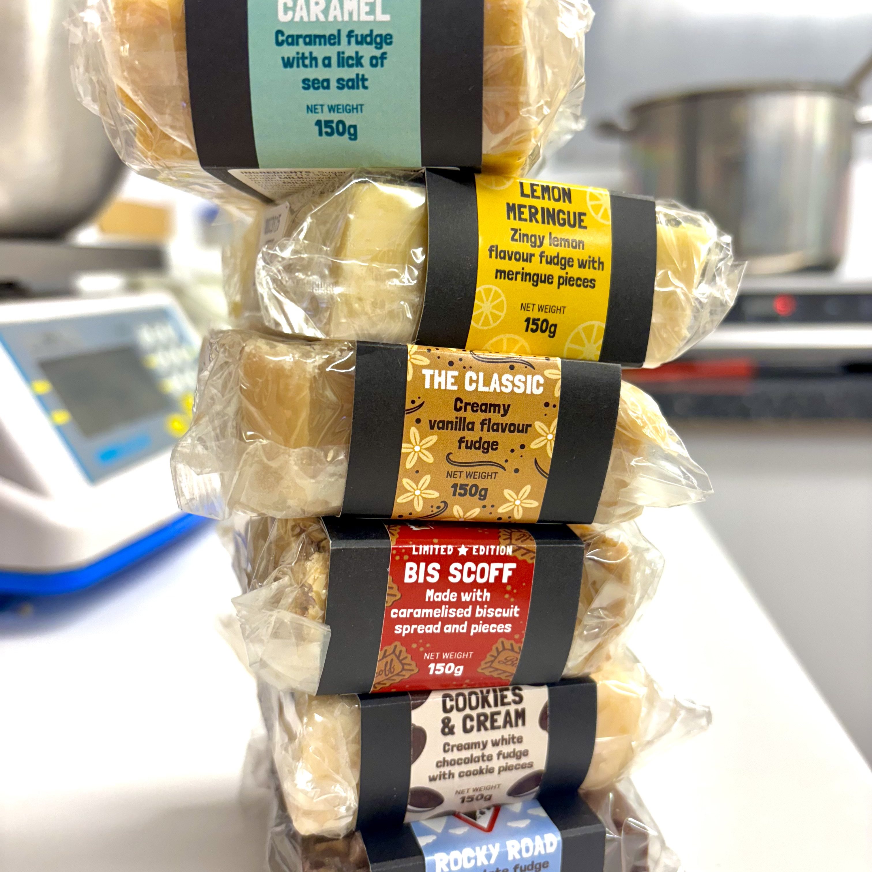 Bestsellers Fudge Slab Display Box - Yumbles.com