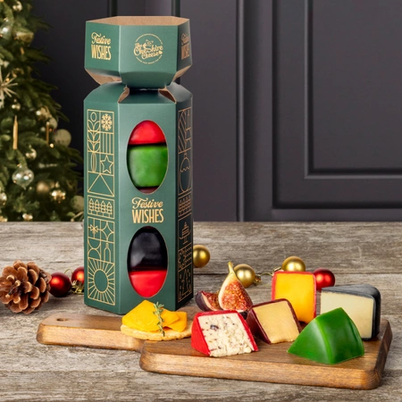 The Crackin' Christmas Cheese Cracker