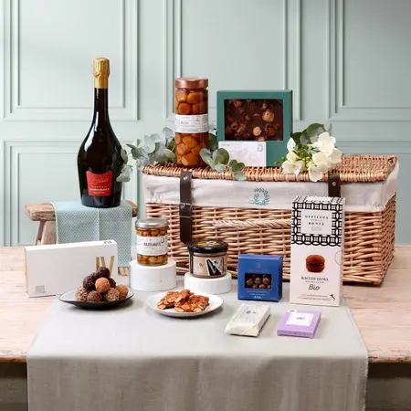 GOURMET FOOD HAMPERS