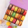 18 Classic Macarons