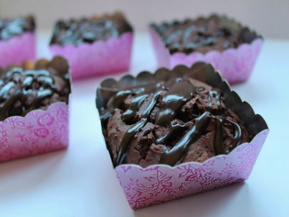 Healthy Chocolate & Beetroot Cakes