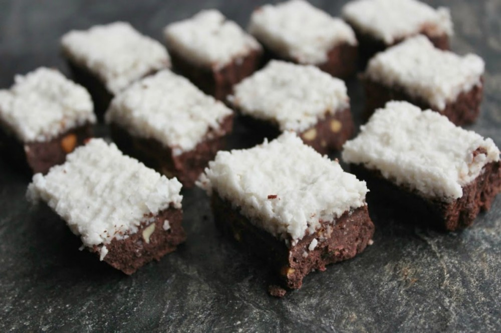 Snowy-Topped Christmas Mocha Fudge