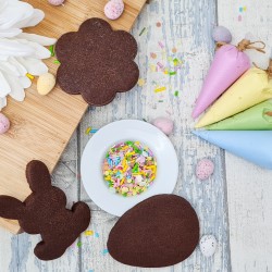 DIY Cookie Decorating Mini Kit - Decorate Your Own Easter Themed Biscuits, 3 Chocolate Biscuits