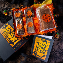 'Halloween Trick or Treat' Treats and Marshmallow Gift