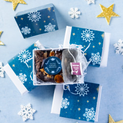 'Snowflakes' Vegan Mini Salted Caramel Brownie & Tea