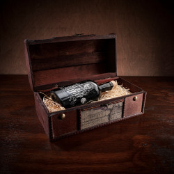 Pirate's Grog Black Ei8ht Gift Chest