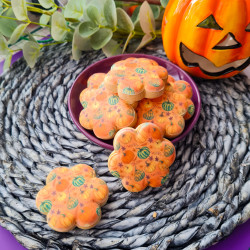 Autumn Pumpkin Biscuit Gift Box, 8 Pieces, Vegan Option Available