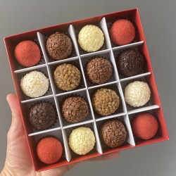 Christmas Gourmet Brigadeiro Gift Box of 16