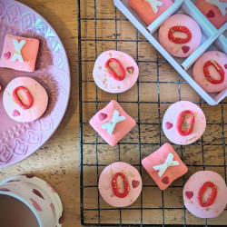 X's and O's Valentines Day Postal Biscuit Gift Box
