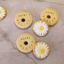 Easter Blooms Biscuits Box