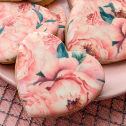 Pink Peonies Biscuit Gift Box, 8 Pieces, Vegan Option Available