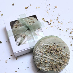 Large Pistachio and Matcha Macaron Gift Box