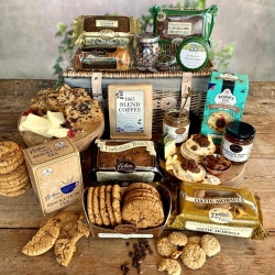 Grand Yorkshire Hamper - A Taste of Yorkshire in a Luxury Wicker Basket