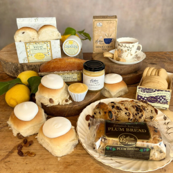 Whitby Lemon Bun Gift Hamper