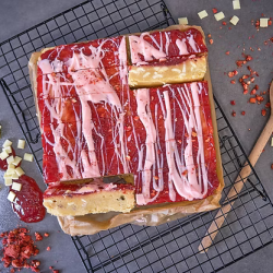 Gluten Free Strawberries & Cream Blondies