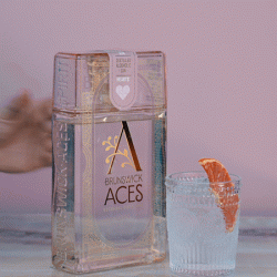 700ml Diamonds Gin Bottle (40% ABV)