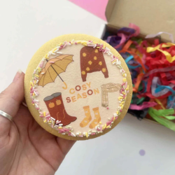 Cosy Season Biscuit Gift