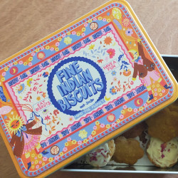 Biskut Bar Starter Kit - South Asian Biscuit Selection Gift Tin