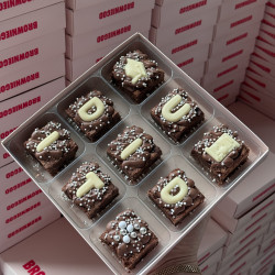 Graduation Custom Brownie Gift Box