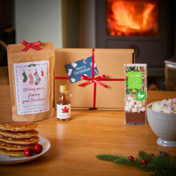 Vegan Christmas Personalised Pancake and Hot Chocolate Gift Set - Pancake Mix, Hot Chocolate Spoon & Maple Syrup
