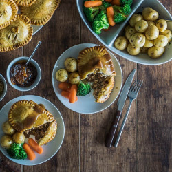 6 British Classic Chip Shop Pies