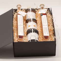 Luxury Countryside Hamper with Foraged Produce