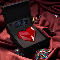 Chocolate Heart | Handcrafted Luxury with Caramel, Bergamot & Hazelnut