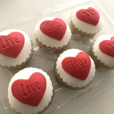 Love, Hugs and XXX's Cupcake Gift Box Love, Hugs and XXX's Cupcake Gift Box