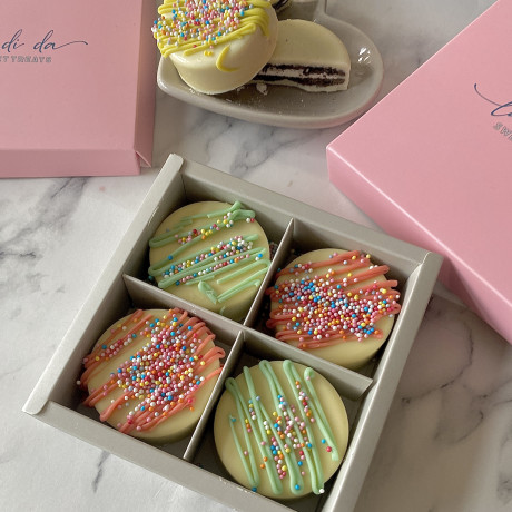 Coated Oreo Gift Box