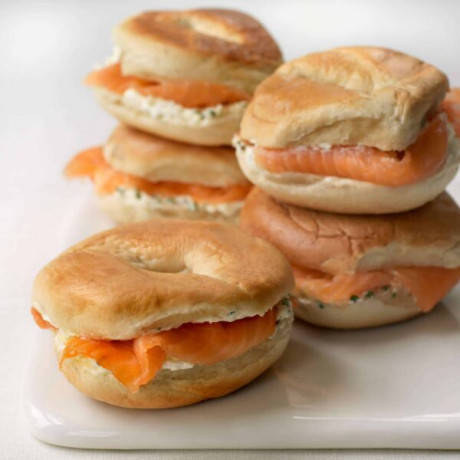 Smoked Salmon & Cream Cheese Bagels