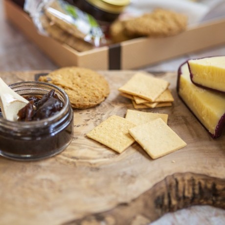 Luxury Cheese and Biscuits by Post