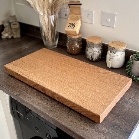 Extra Large Oak Chopping Board - Thick Solid Oak Heavy Duty wooden Chopping Block - Great Serving Board Fitted with 4 black rubber feet