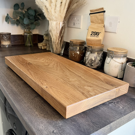 Extra Large Oak Chopping Board - Thick Solid Oak Heavy Duty wooden Chopping Block - Great Serving Board Fitted with 4 black rubber feet