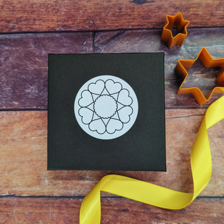 Christmas Tree Decorating Kit From The Biskery Christmas Tree Decorating Kit From The Biskery