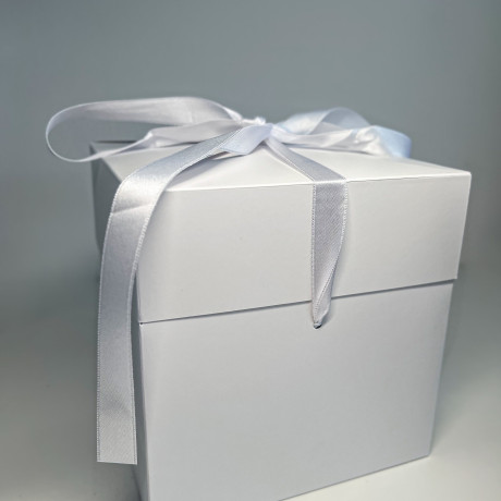 Azure Love: Belgian White Chocolate Gift Bear