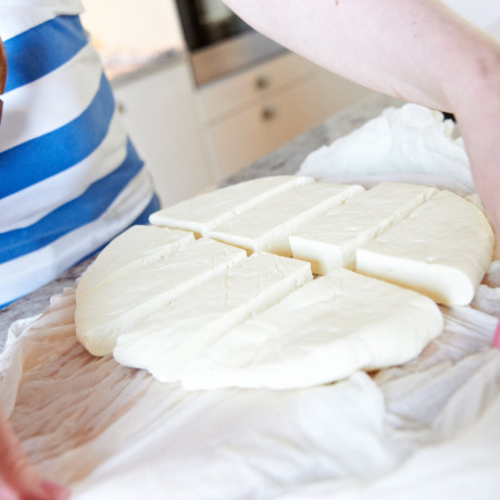 halloumi making