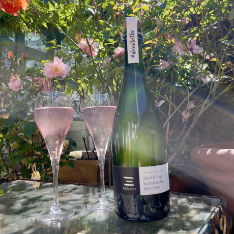 Sparkling with a hint of rose (non alc)