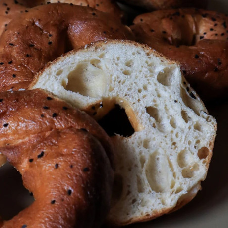 Nigella Seed and Garlic Bagels- Gluten Free Sourdough (Packet of 5)
