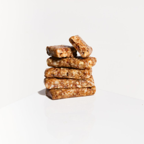 Low-Carb Keto Bars with Caramel & Sea Salt