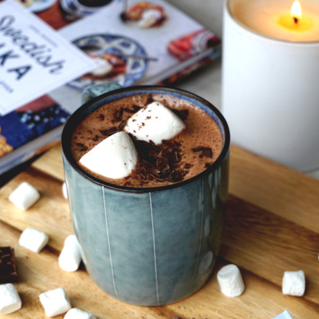 Hot Chocolate Advent Calendar Real flakes of Silky Smooth Chocolate