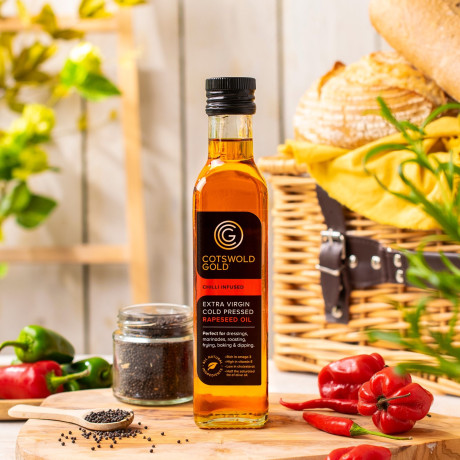 Cotswold Gold Chilli Infused Rapeseed Oil 250ml