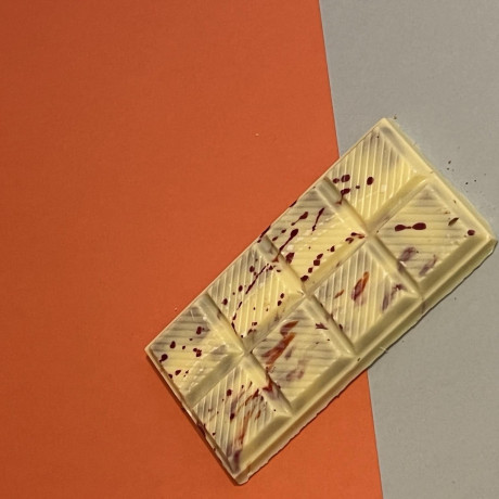 Raspberry & Marshmallow Chocolate Bar